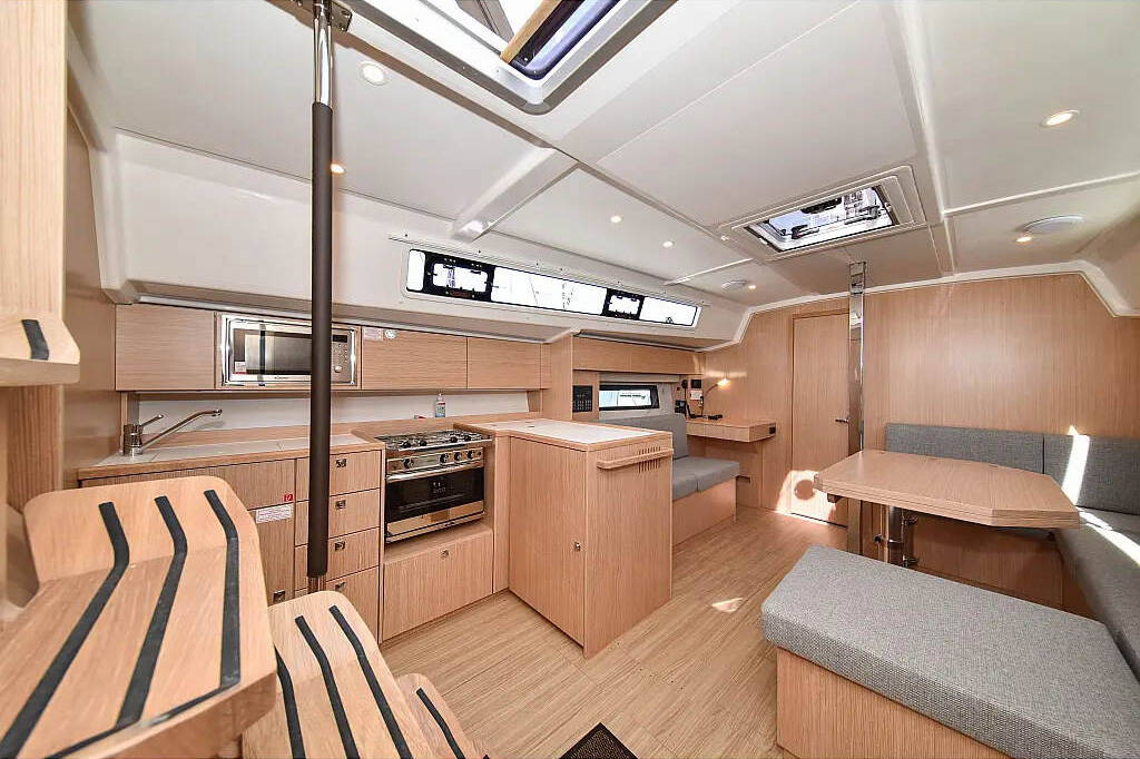 Segelyachten Bavaria C42 PRESTIGE