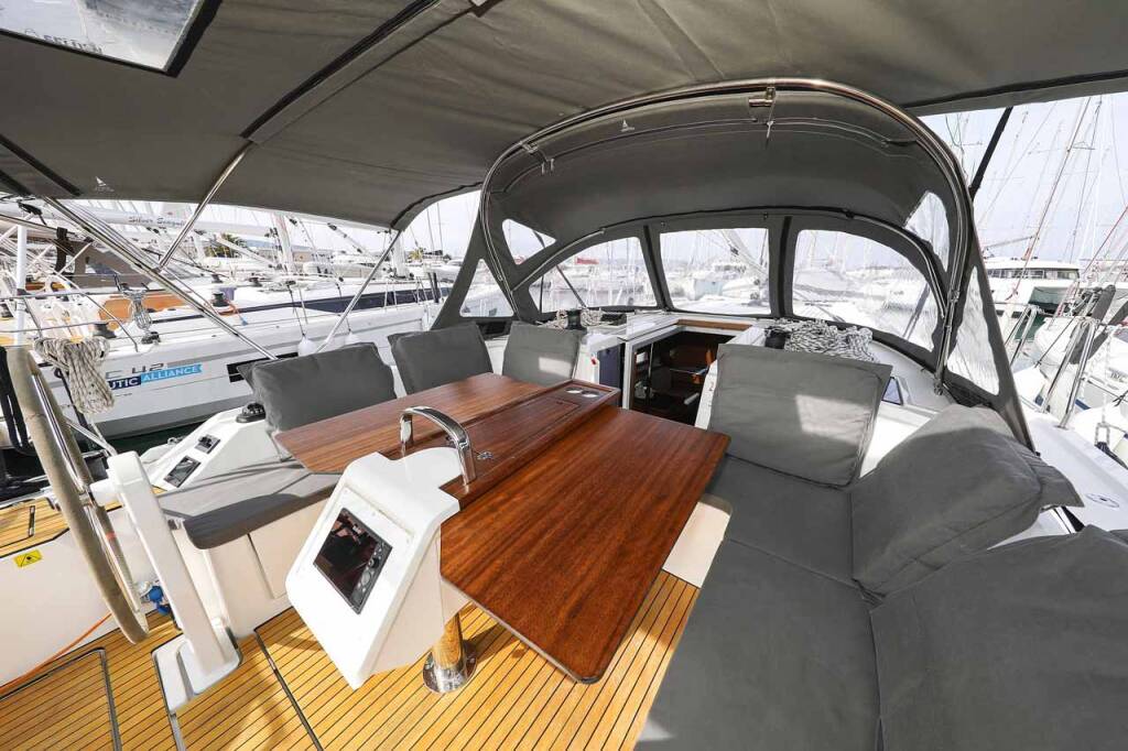 Sailing yacht Bavaria C42 Good Times