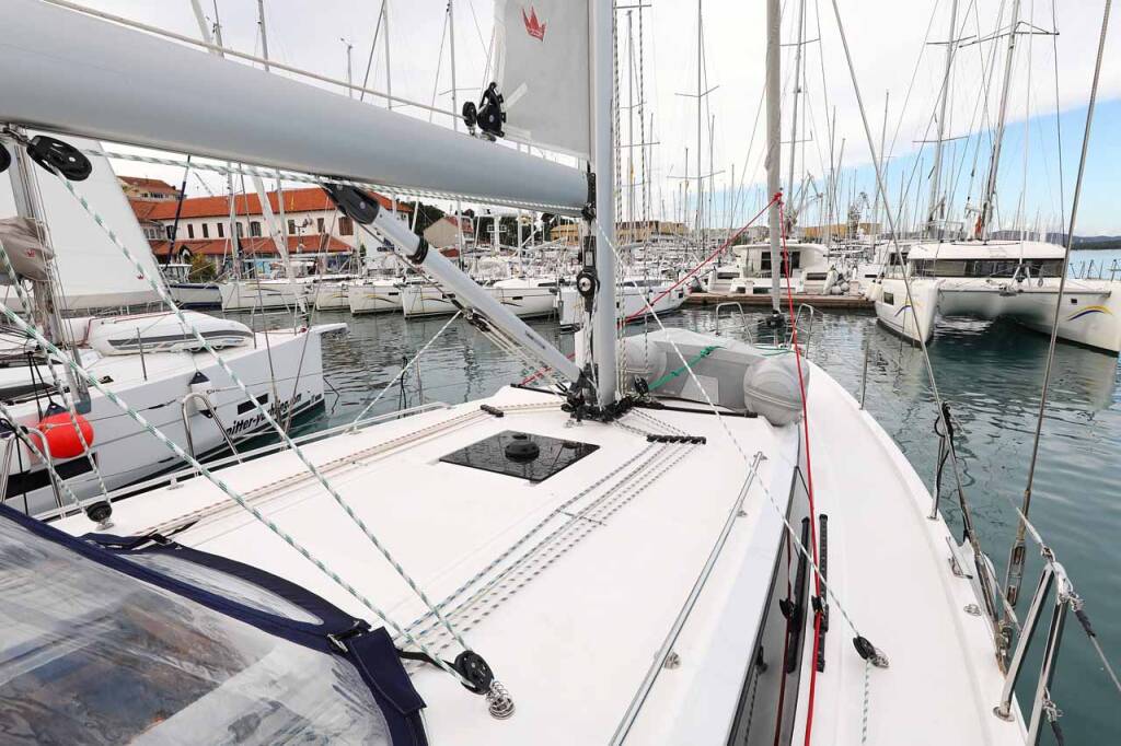 Sailing yacht Bavaria C42 Valentin