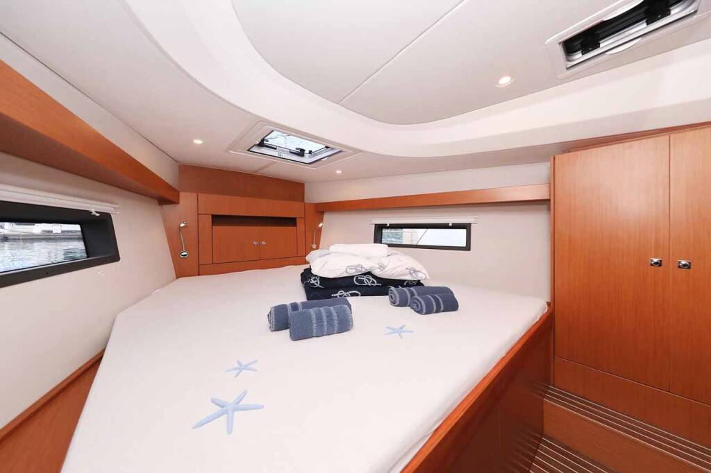 Sailing yacht Bavaria C42 Valentin