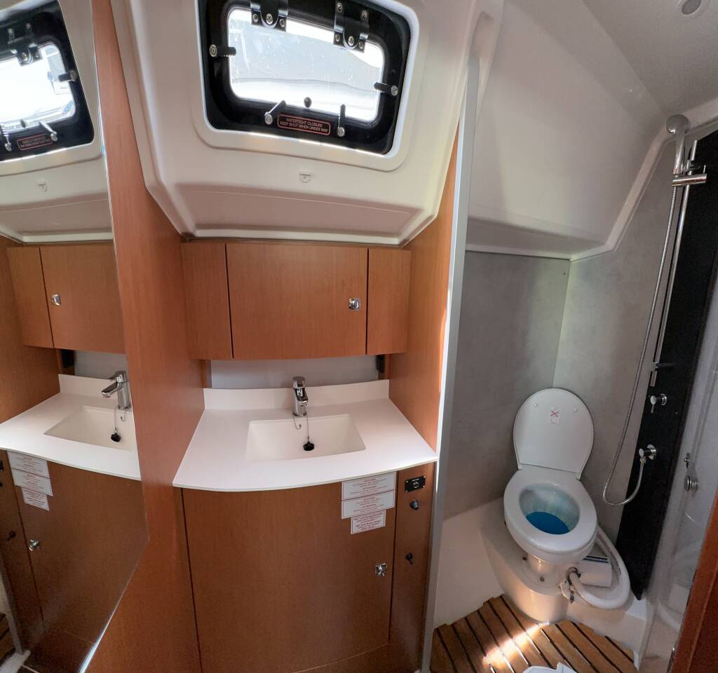 Segelyachten Bavaria C42 Leopard