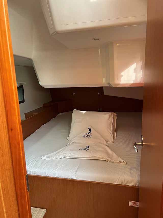 Sailing yacht Bavaria C42 Nava
