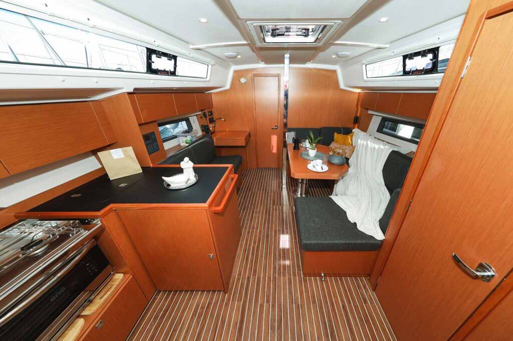 Sailing yacht Bavaria C42 RUMBA