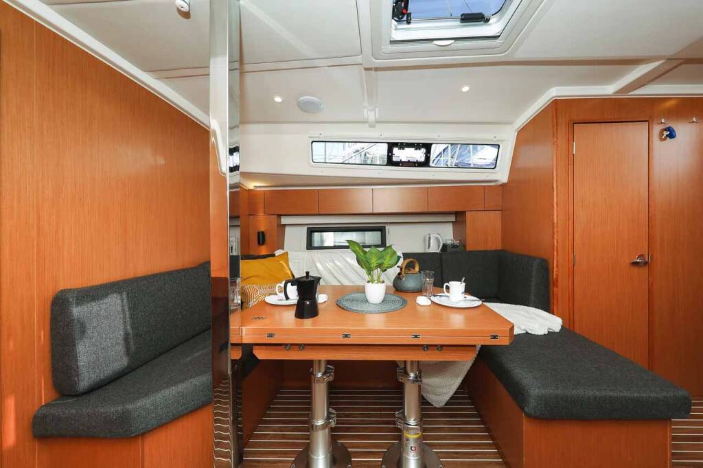 Sailing yacht Bavaria C42 RUMBA