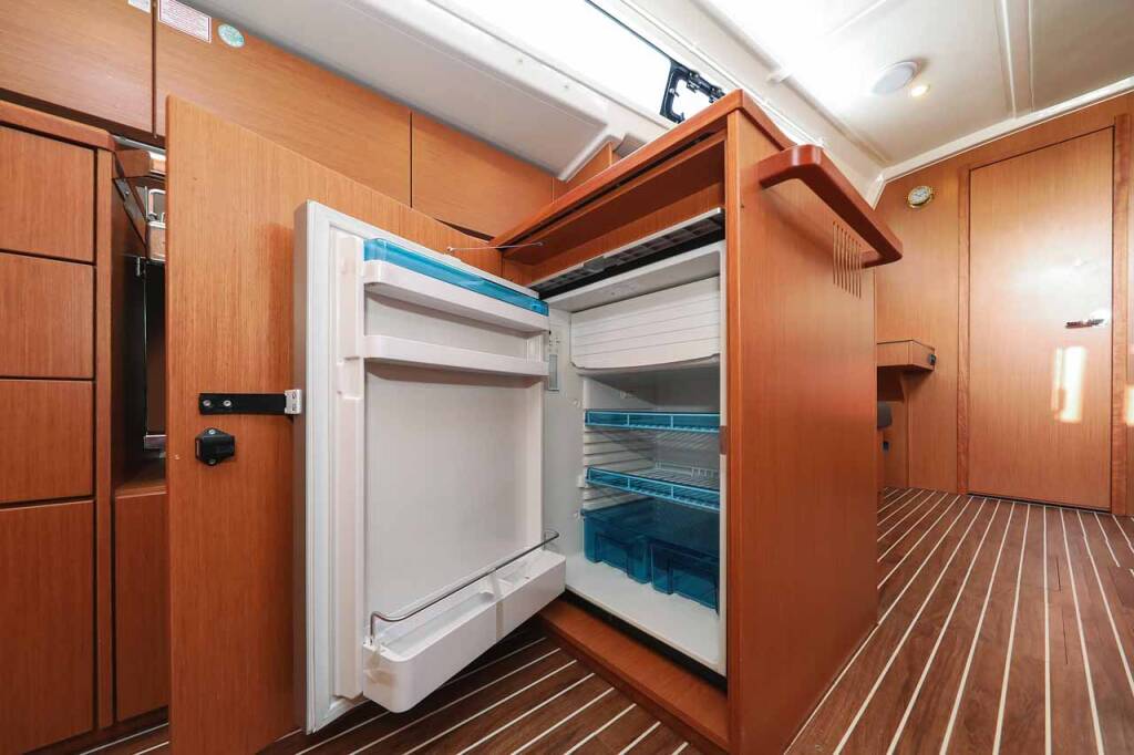 Sailing yacht Bavaria C42 RUMBA