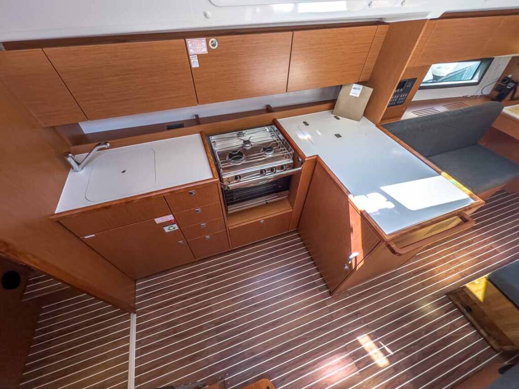 Sailing yacht Bavaria C42 Fräulein Nora