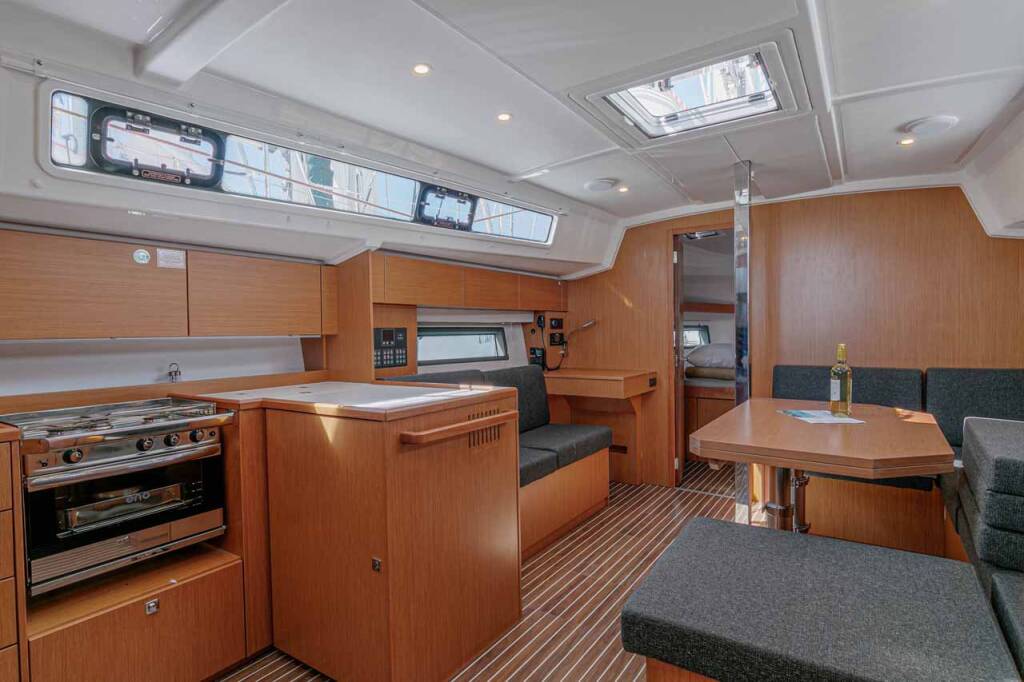 Segelyachten Bavaria C42 Ironic