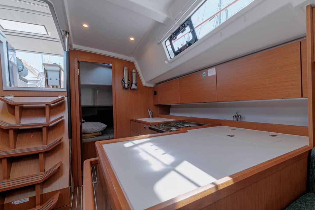 Segelyachten Bavaria C42 Ironic