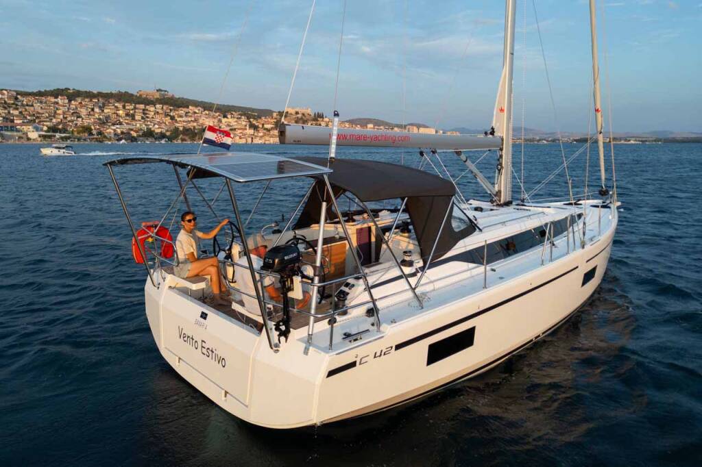 Sailing yacht Bavaria C42 Vento Estivo