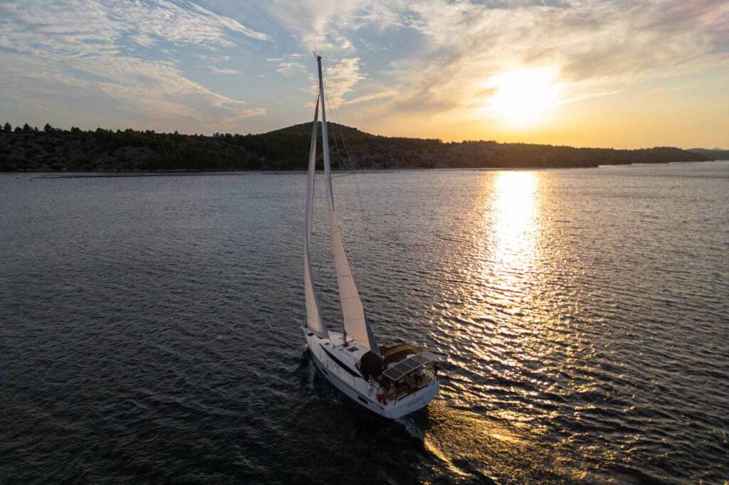 Sailing yacht Bavaria C42 Vento Estivo