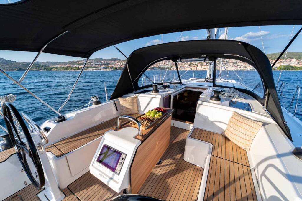 Sailing yacht Bavaria C42 Vento Estivo