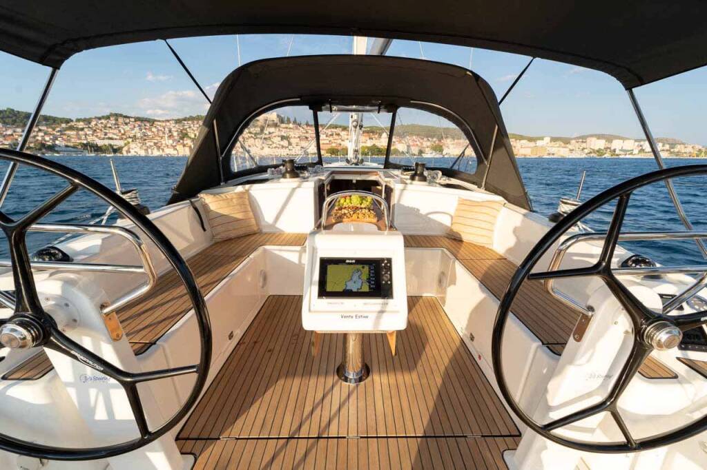 Sailing yacht Bavaria C42 Vento Estivo