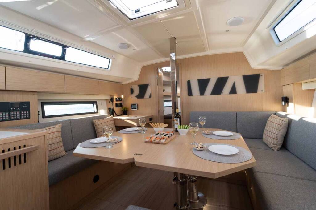 Sailing yacht Bavaria C42 Vento Estivo
