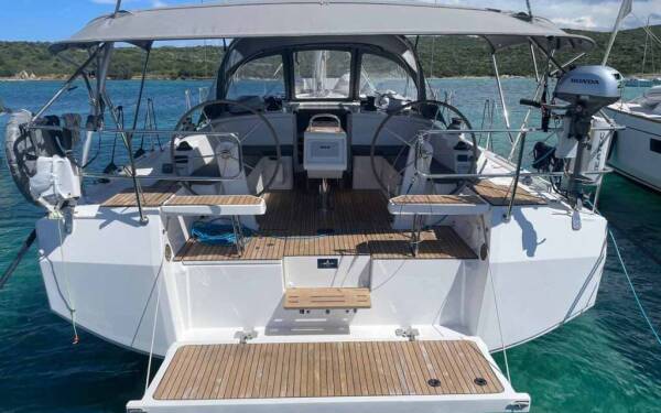 Bavaria C42 Paella