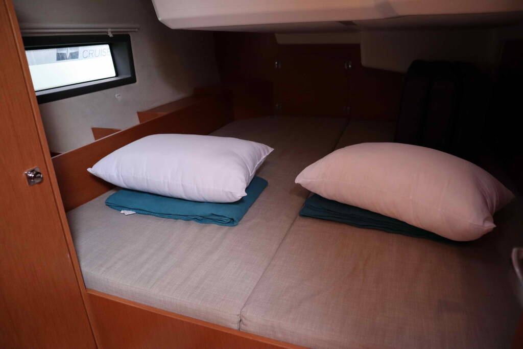 Sailing yacht Bavaria C42 PRESTIGE