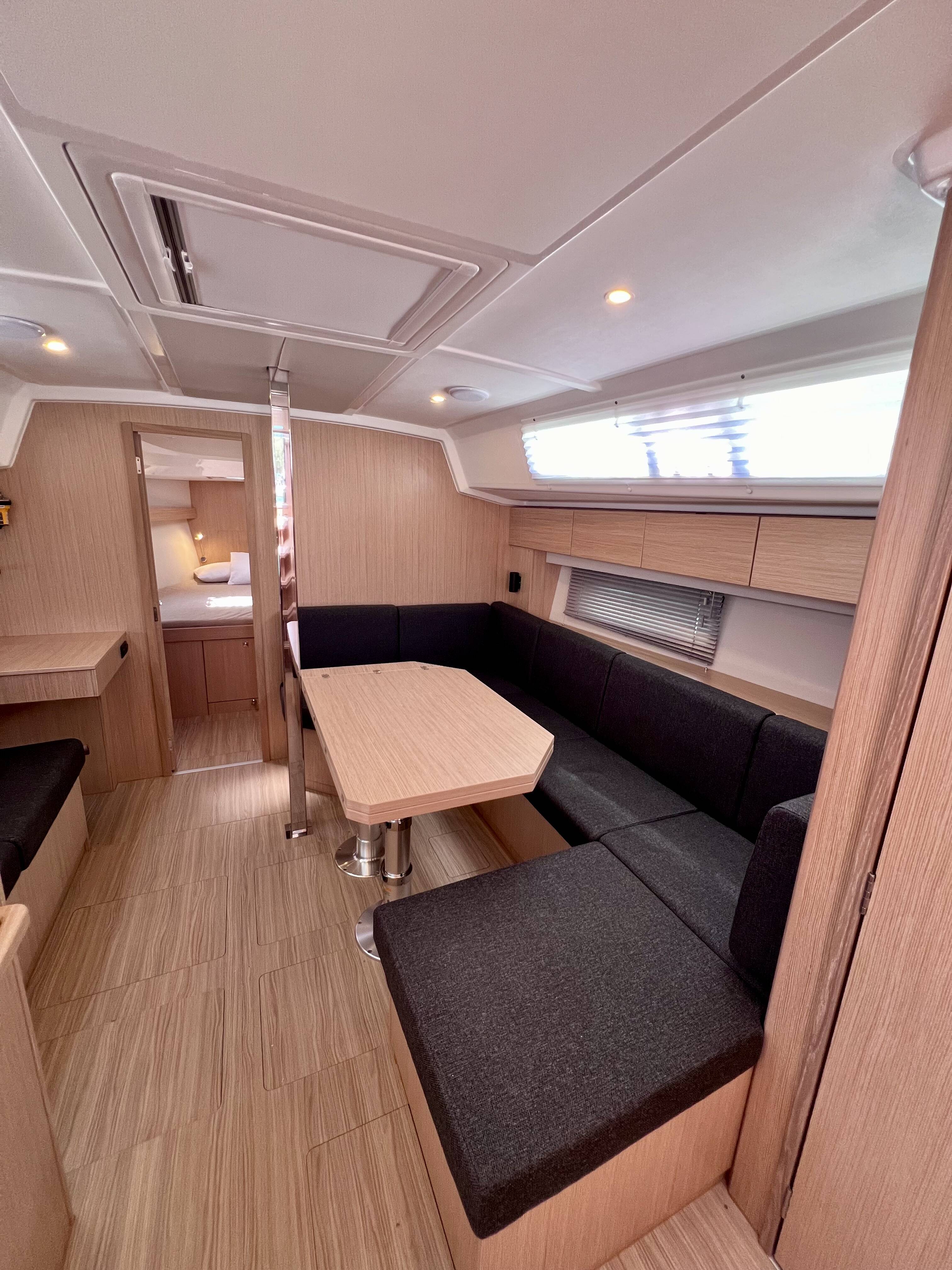 Sailing yacht Bavaria C42 Siroco