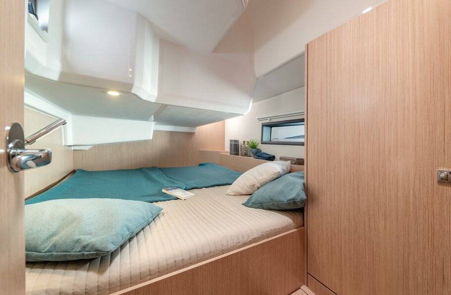 Sailing yacht Bavaria C42 Aurora
