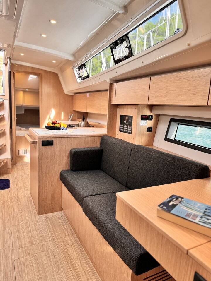 Sailing yacht Bavaria C42 Sorores