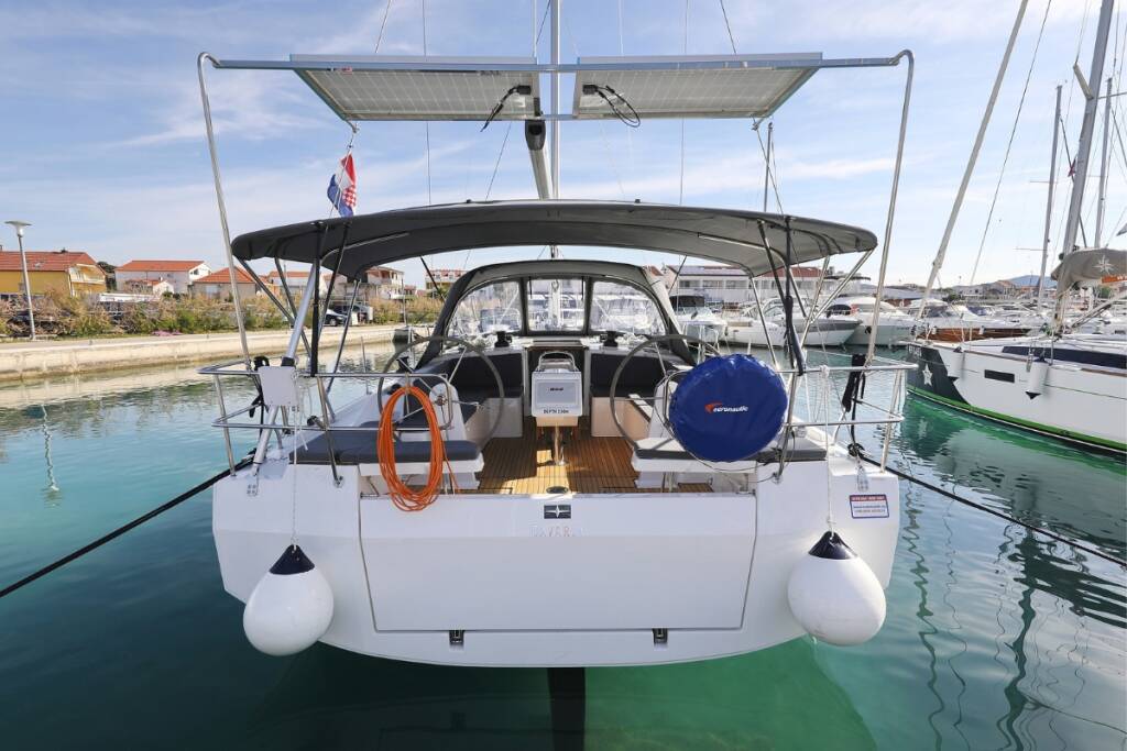 Sailing yacht Bavaria C42 Summertime