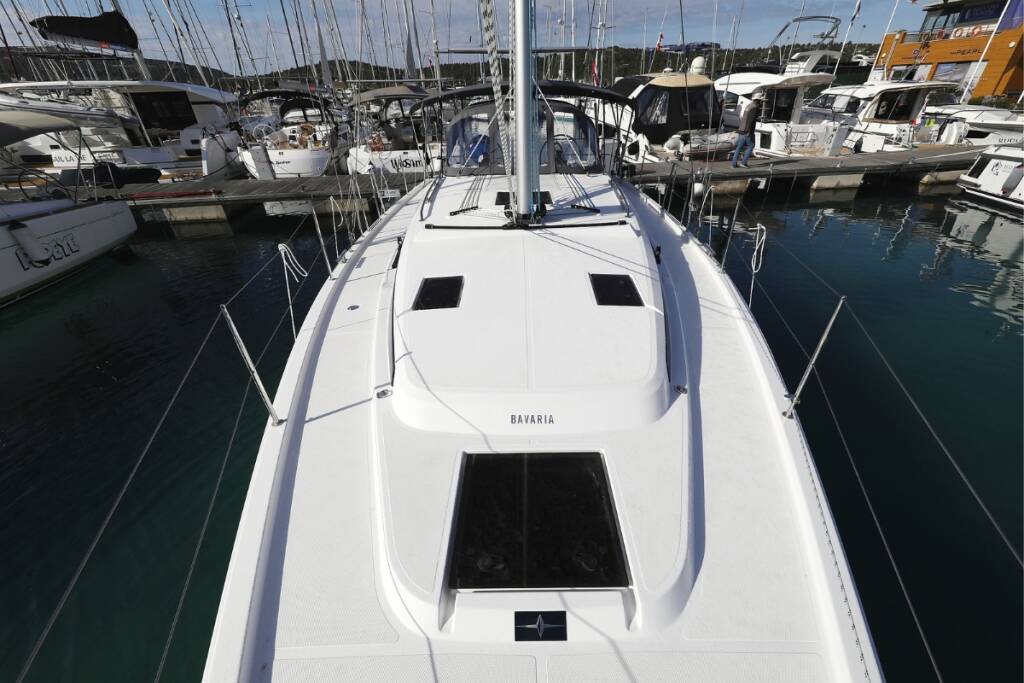 Sailing yacht Bavaria C42 Summertime