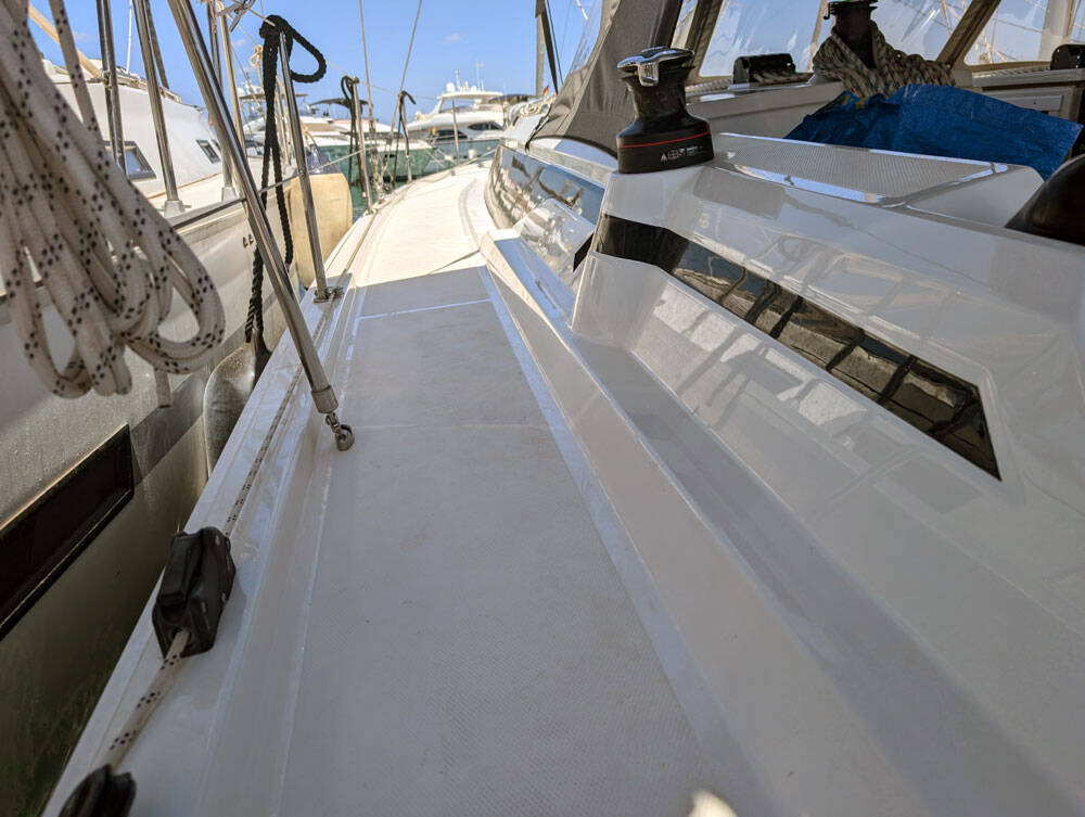 Sailing yacht Bavaria C42 Blue Eyes