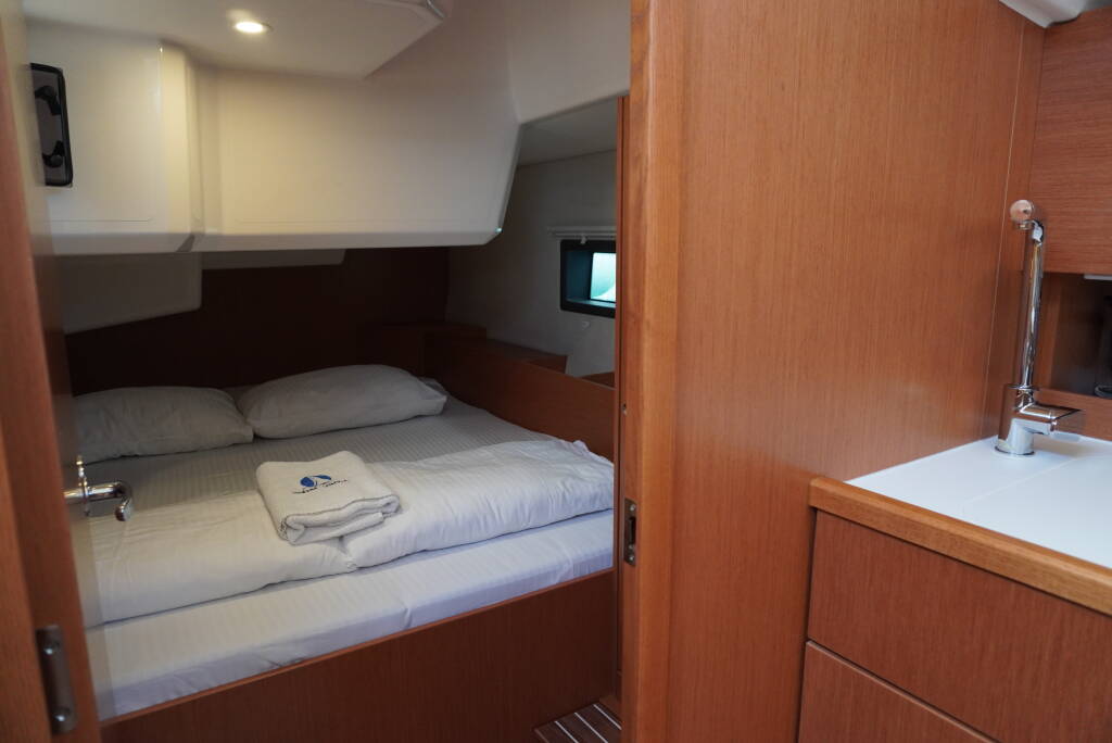 Segelyachten Bavaria C42 Alara 3