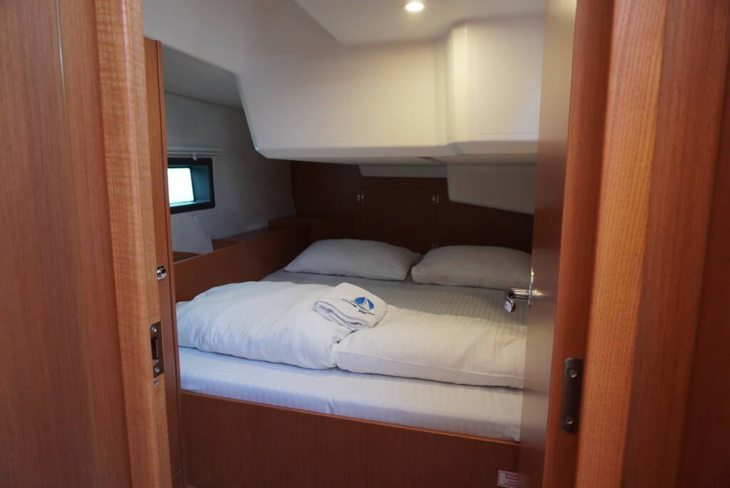 Segelyachten Bavaria C42 Alara 3