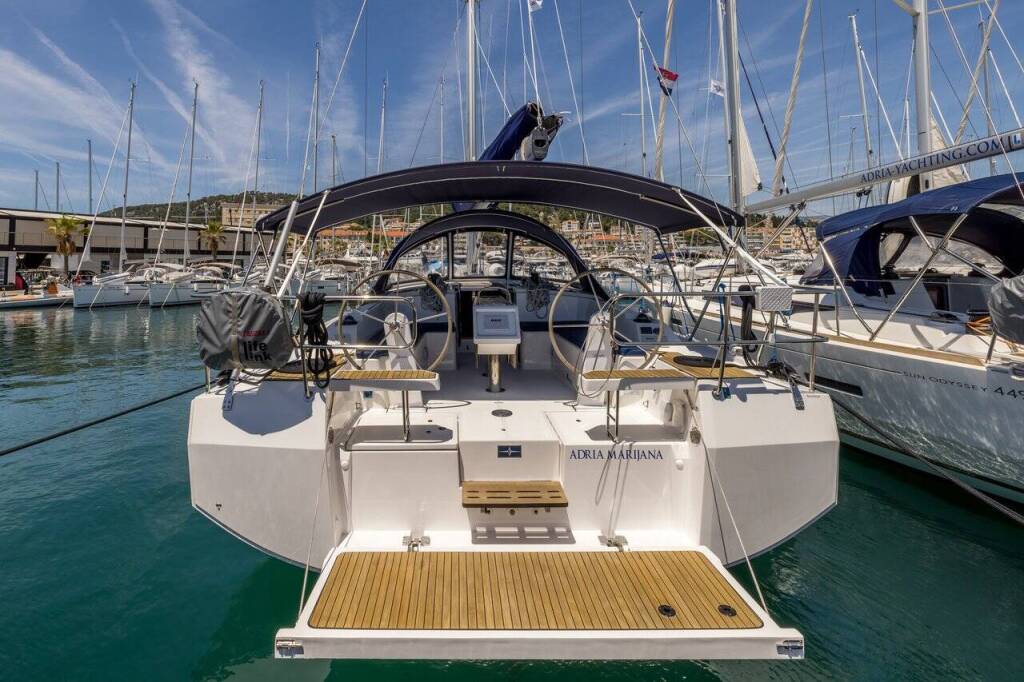 Sailing yacht Bavaria C42 Marijana