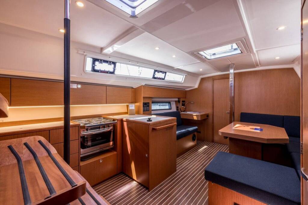 Sailing yacht Bavaria C42 Marijana