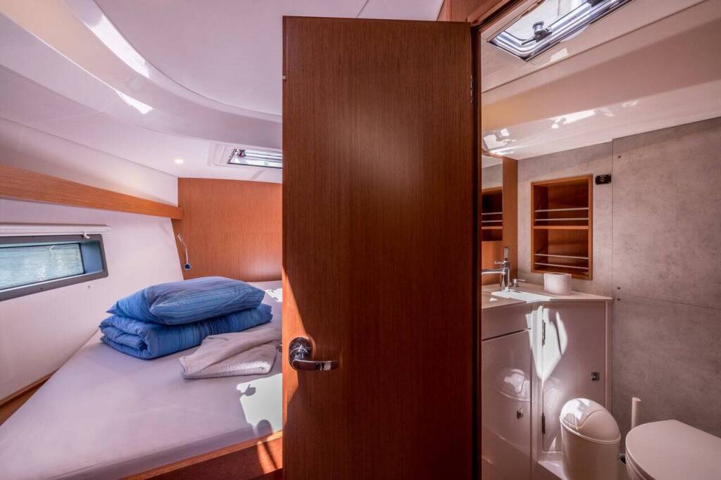 Sailing yacht Bavaria C42 Marijana