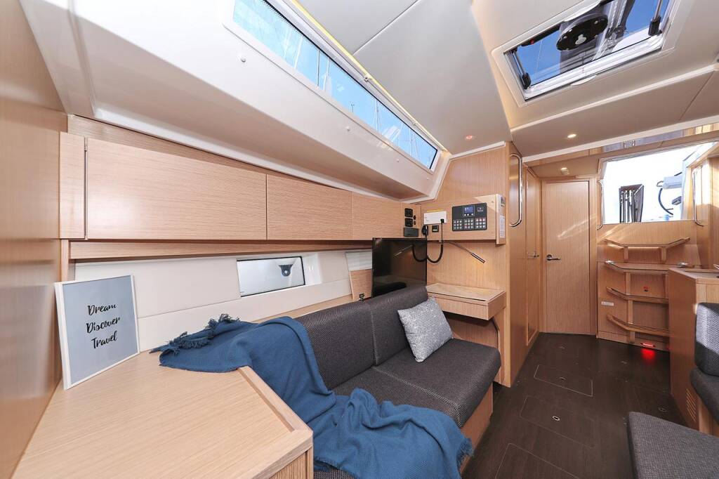 Sailing yacht Bavaria C45 Holiday A.HO.I. one
