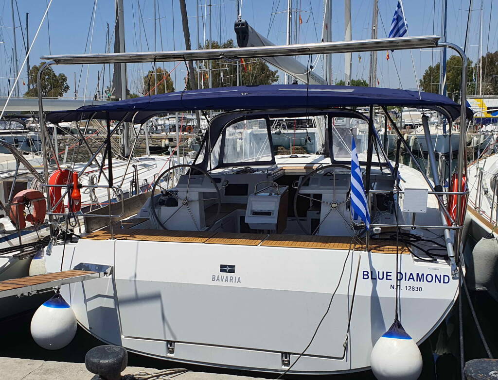 Sailing yacht Bavaria C45 Holiday Blue Diamond