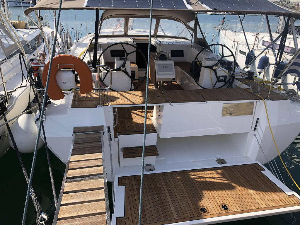 Sailing yacht Bavaria C45 Holiday ECONOMY
