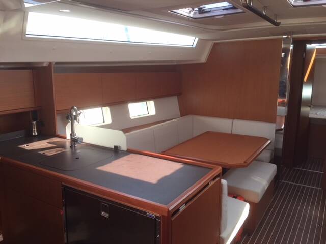 Sailing yacht Bavaria C45 Holiday Alnair
