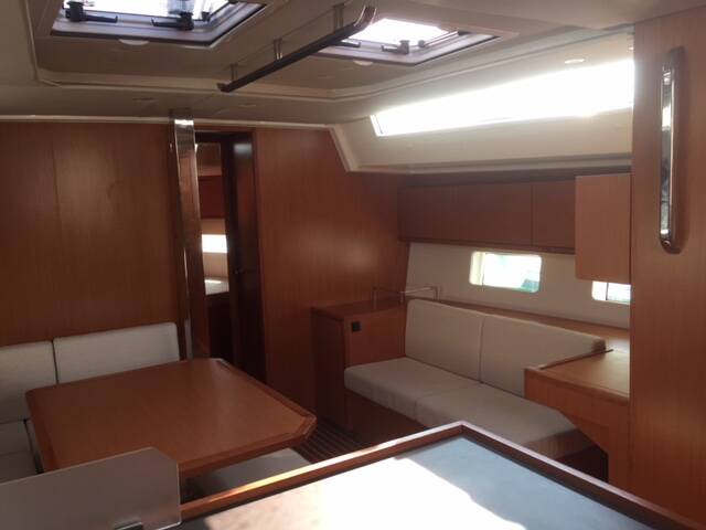 Sailing yacht Bavaria C45 Holiday Alnair