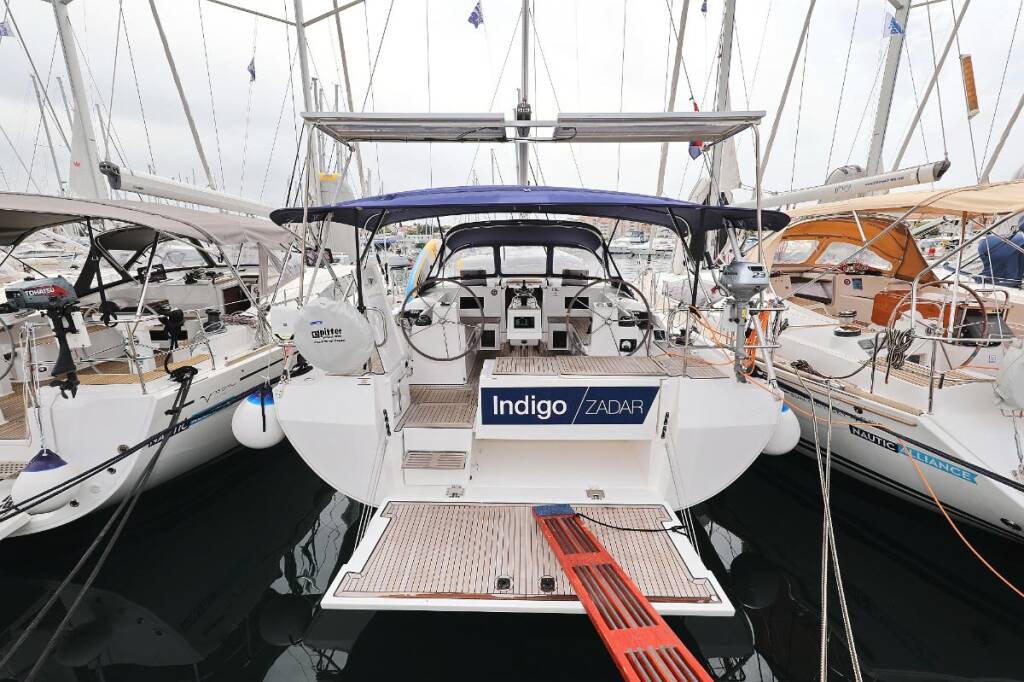 Segelyachten Bavaria C45 Holiday Indigo
