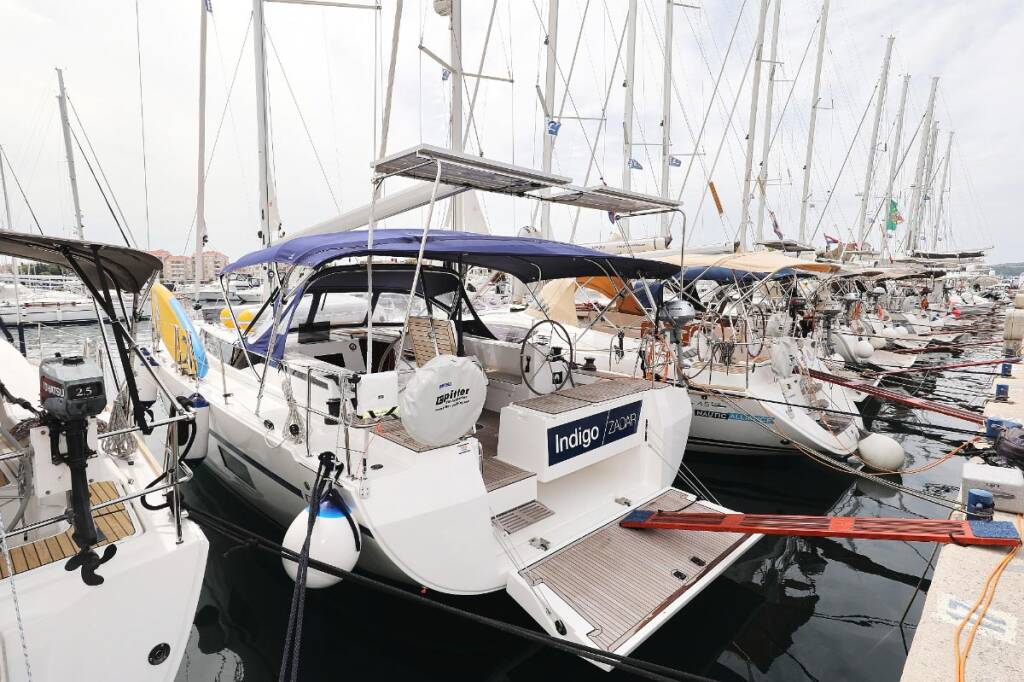 Segelyachten Bavaria C45 Holiday Indigo