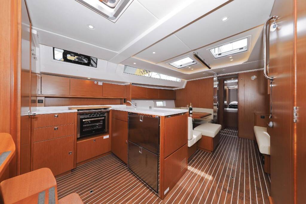 Segelyachten Bavaria C45 Holiday Indigo