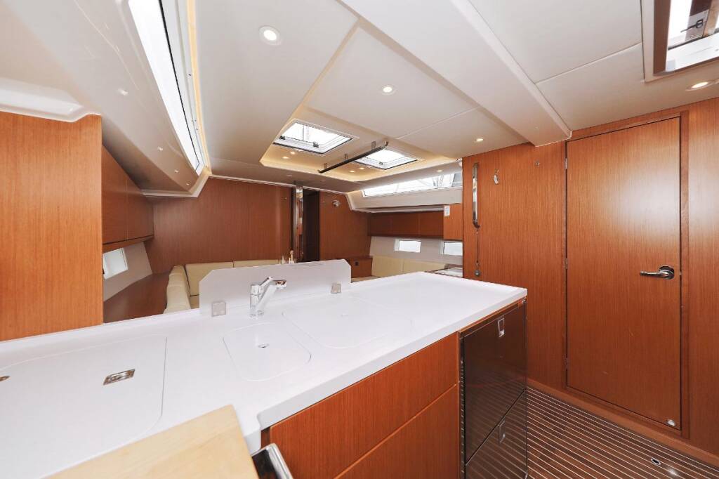 Segelyachten Bavaria C45 Holiday Indigo