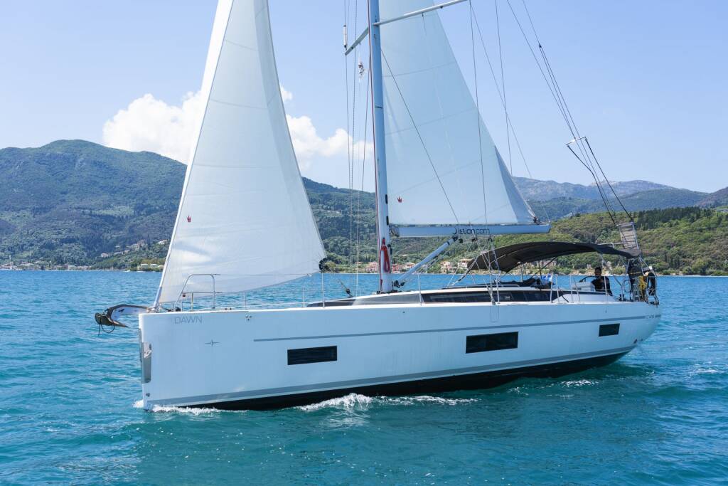 Segelyachten Bavaria C45 Dawn