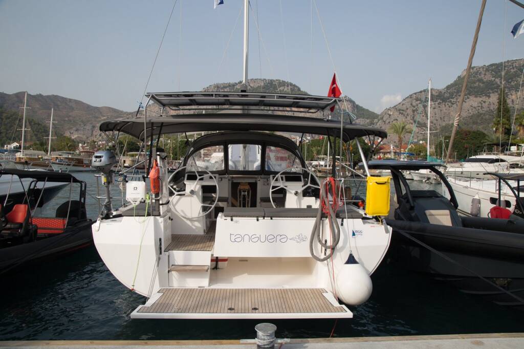 Sailing yacht Bavaria C45 Tanguera