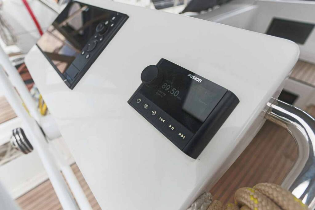 Sailing yacht Bavaria C45 Black Velvet