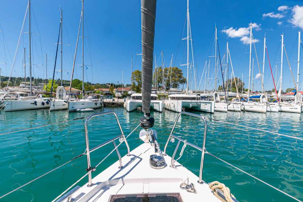 Sailing yacht Bavaria C45 Deep Blue