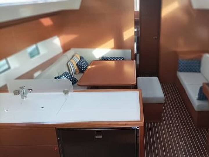 Sailing yacht Bavaria C45 Lego