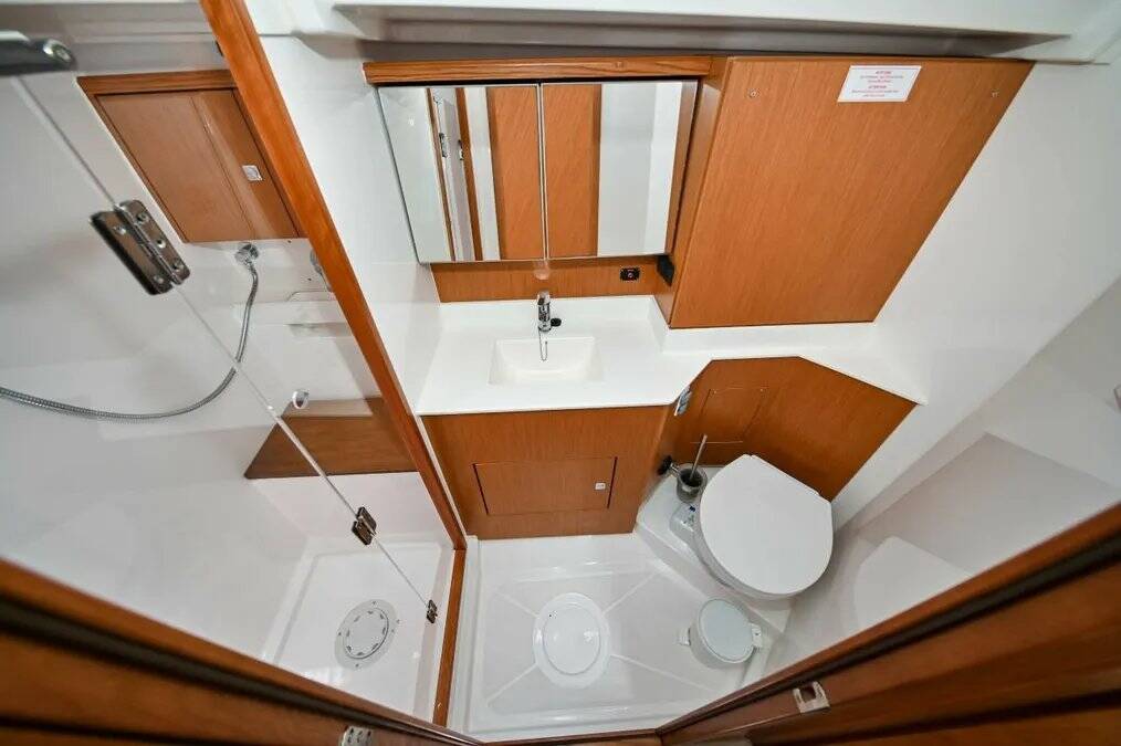 Segelyachten Bavaria C45 Efix