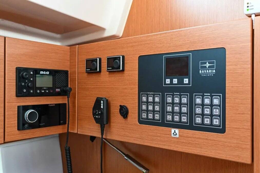 Segelyachten Bavaria C45 Efix