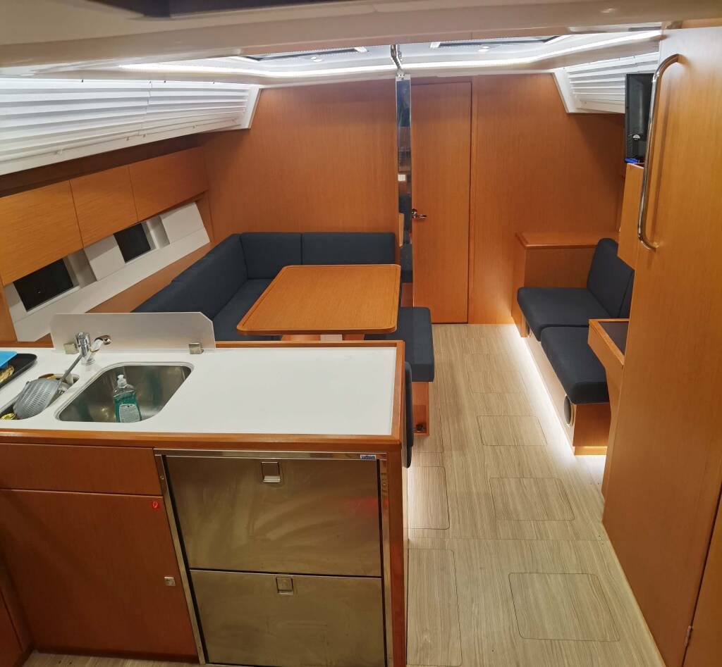 Sailing yacht Bavaria C45 PRESTIGE