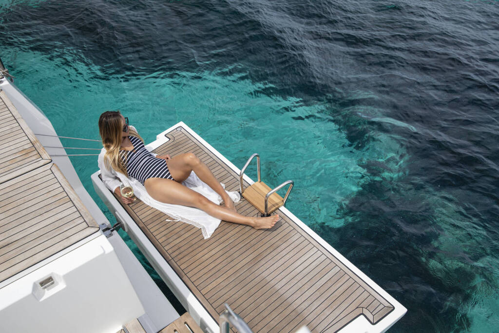 Sailing yacht Bavaria C45 Whisper