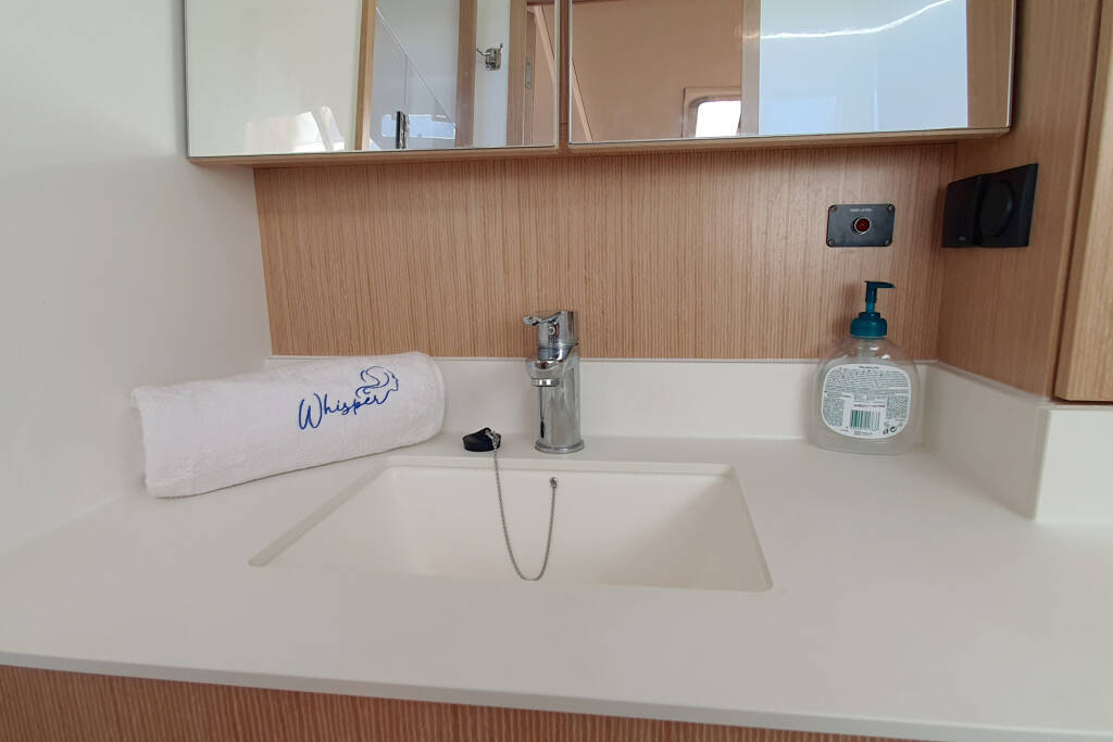 Sailing yacht Bavaria C45 Whisper