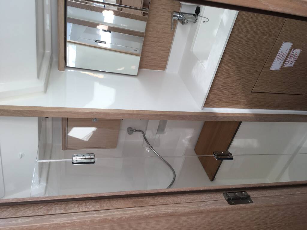 Sailing yacht Bavaria C45 Red Horizon